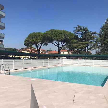 Apartamento Holiday Caorle Exterior foto