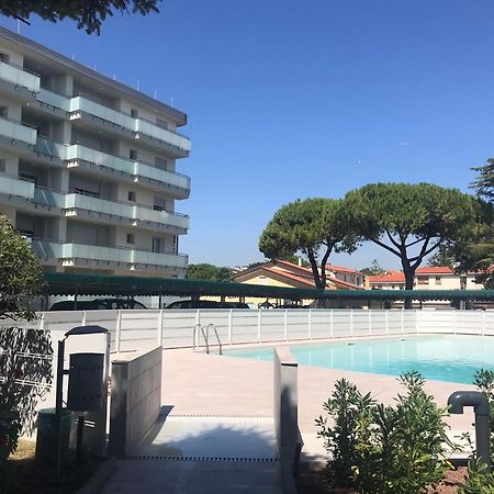 Apartamento Holiday Caorle Exterior foto