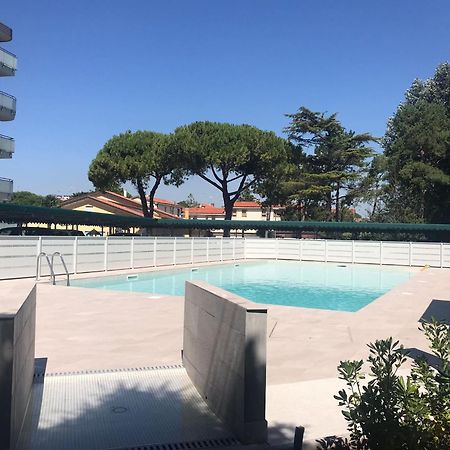 Apartamento Holiday Caorle Exterior foto