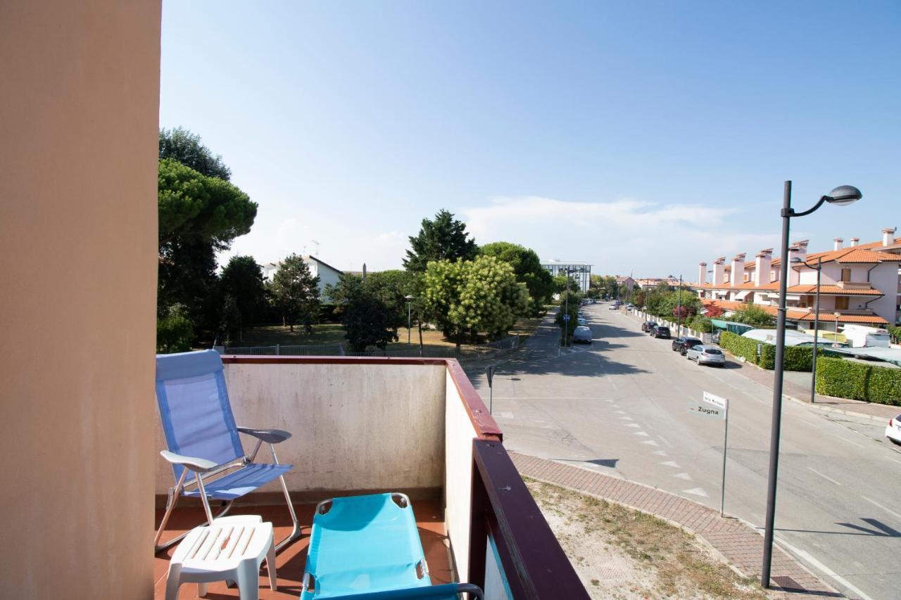 Apartamento Holiday Caorle Exterior foto